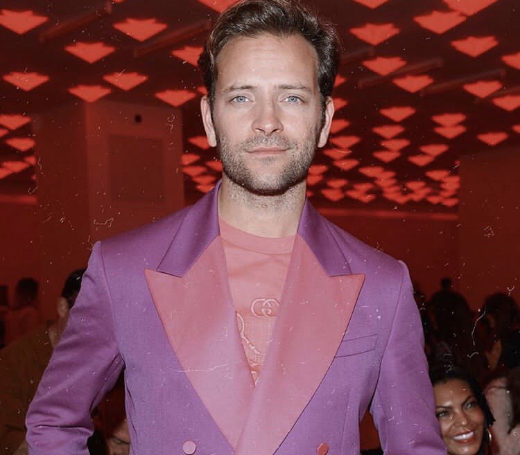 Alessandro Borghi in rosa per Gucci: è subito incanto ...