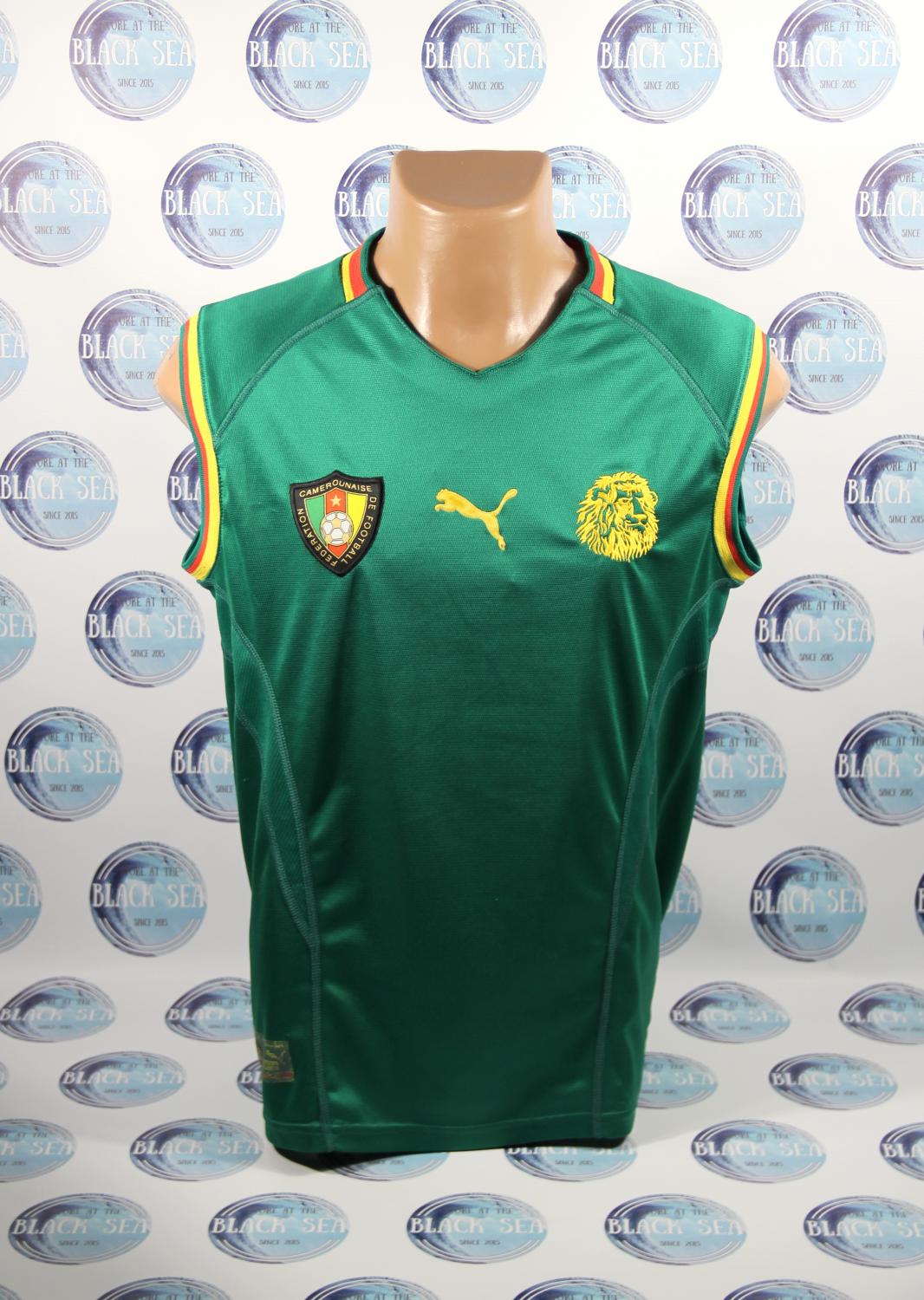 La maglia del Camerun del 2002 era senza maniche